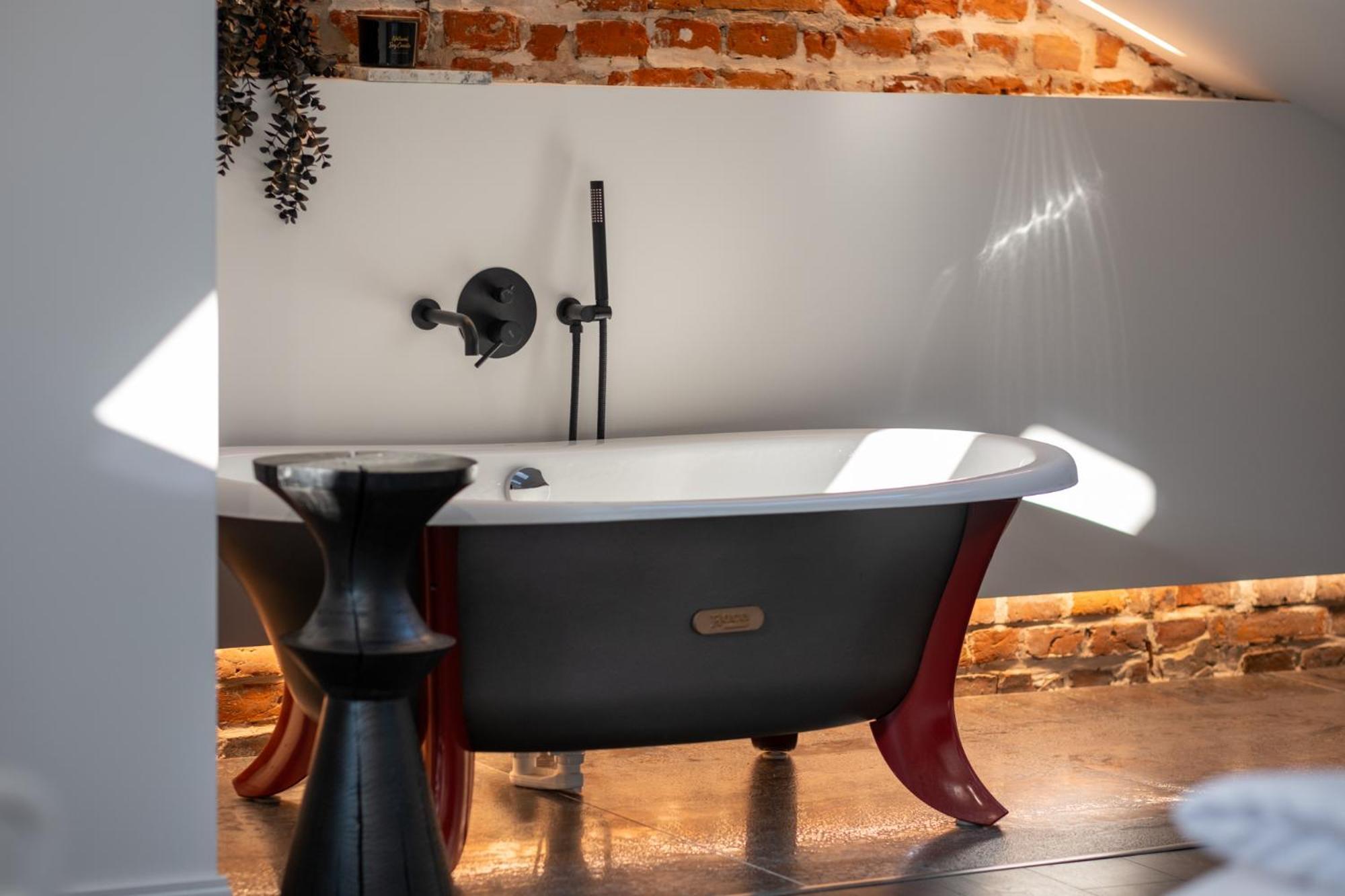 Turgaus Self Check-In Old Town Aparthotel Klaipėda Kültér fotó